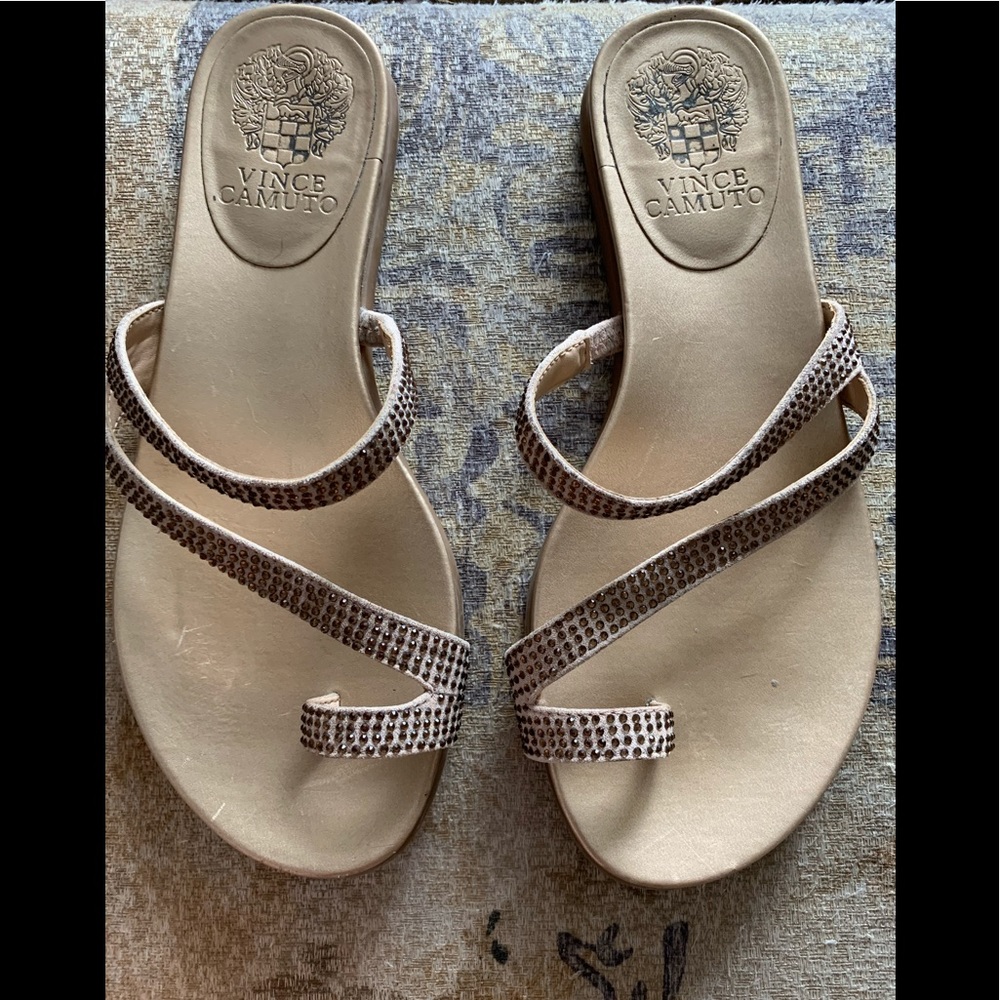 Vince Camuto woman’s sandals size 6